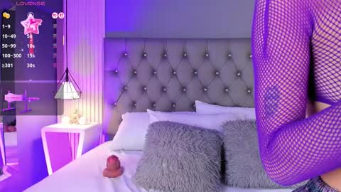 Luna  online show from February 27, 5:57 pm