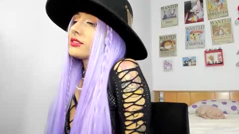 lunacristal_moon online show from May 28, 7:50 am