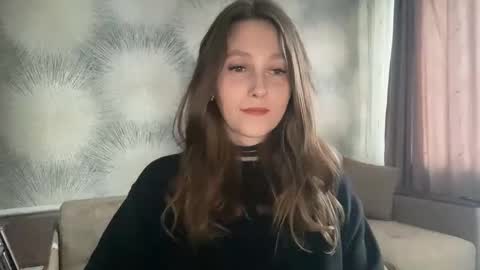 lunafeather online show from January 17, 10:23 am