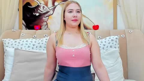 Snapshot of lunahouston chatting on February 16, 4:10 pm LunaHouston online show from February 16, 4:10 pm