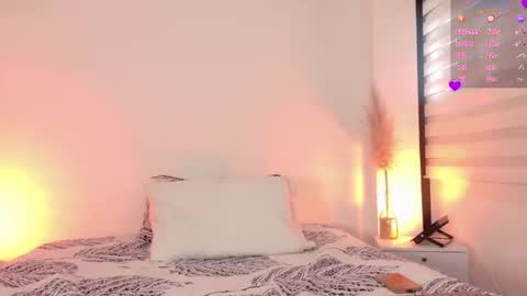 Scarleet online show from February 13, 5:25 pm