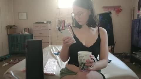 lunaquinn45 online show from March 11, 6:08 pm