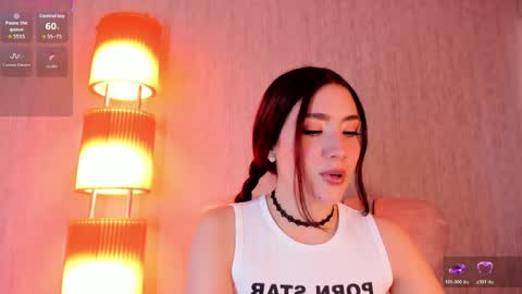 Luna  online show from April 15, 7:03 pm