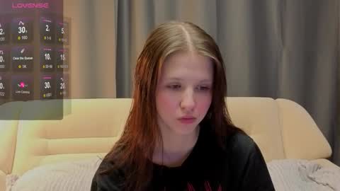 Snapshot of lunar_x chatting on October 24, 6:15 pm lunar_x online show from October 24, 6:15 pm