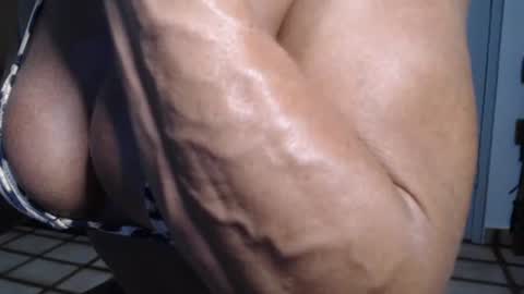 lusexyhot online show from October 28, 3:56 am