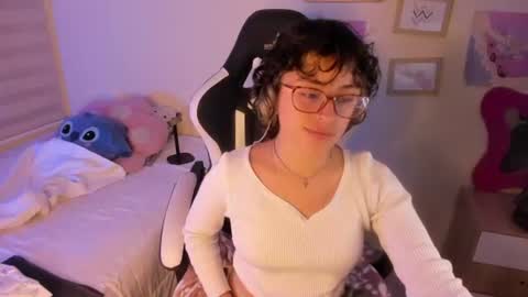 Luci   online show from June 30, 3:17 am