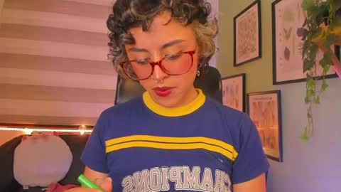 Luci   online show from June 3, 5:18 pm