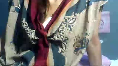 Bee Bee online show from March 1, 8:14 am