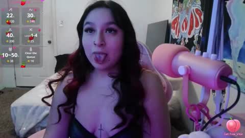 luvvespie online show from February 8, 9:46 am