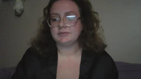 Snapshot of lux_anne chatting on October 8, 3:11 am Lux anne online show from October 8, 3:11 am