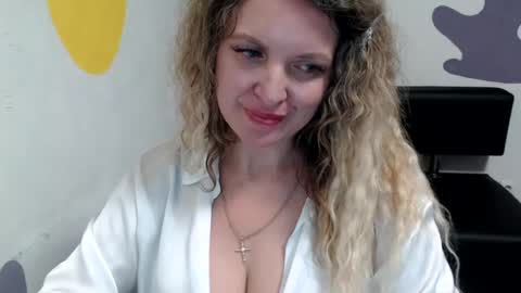 Donna online show from July 4, 3:52 pm