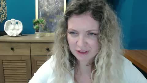 Donna online show from May 25, 7:29 am