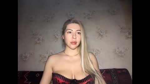 LuxSonyaStar online show from March 9, 1:25 pm