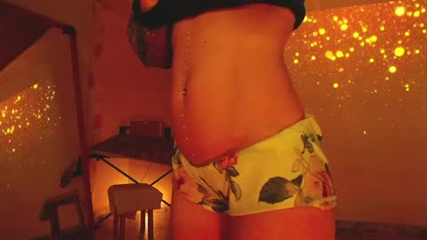 Liss online show from March 29, 3:38 am