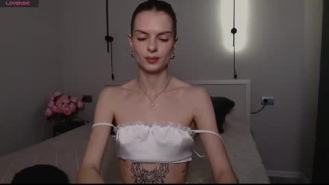 ly lydia online show from February 20, 5:01 am