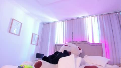 lya_brown online show from February 26, 2:38 pm