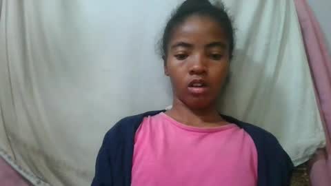 lydie856696 online show from June 13, 3:04 am
