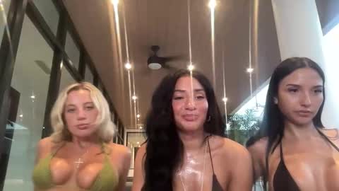 lylaxblake online show from March 19, 10:36 pm