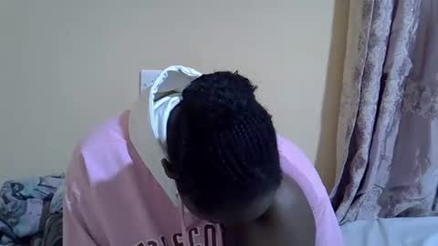 lyn_anna online show from October 26, 9:16 am