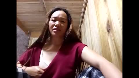 lyn_eva online show from May 8, 10:44 pm