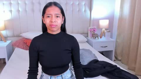 Lyn online show from January 12, 11:15 am