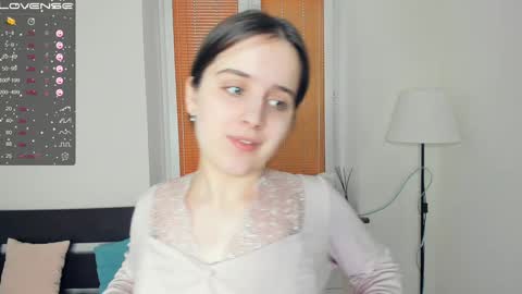 Lina online show from February 1, 8:08 am