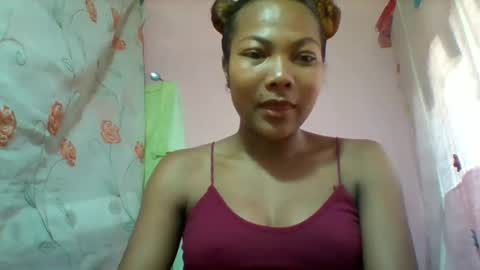 lyndah19 online show from March 1, 9:20 am