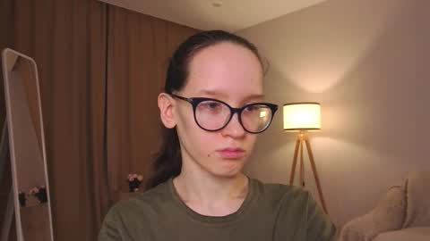 Sara online show from February 15, 4:06 pm