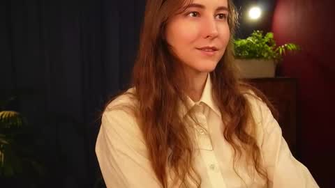 Snapshot of lynn_feline chatting on October 21, 10:08 am Lynn online show from October 21, 10:08 am
