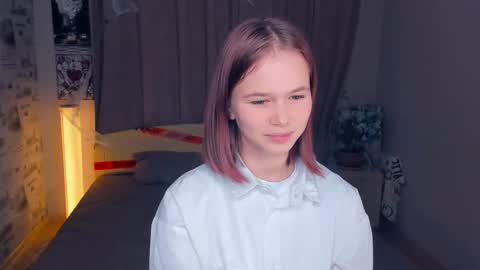 Cozy Lynns room online show from November 12, 9:51 am