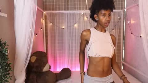 Lynx and Sun  online show from November 11, 9:45 pm