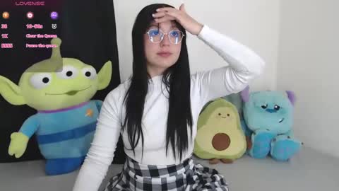 lyshana online show from February 15, 9:27 am