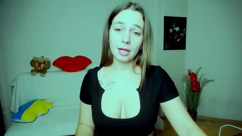 Vikki online show from November 29, 3:49 pm