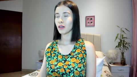 Macarena online show from January 14, 1:58 am