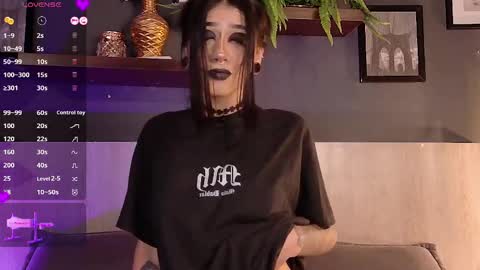 BREE online show from October 9, 12:15 am