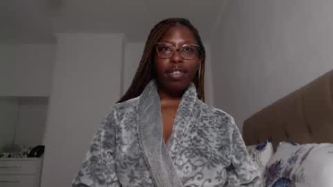 YourMadamIndigo online show from January 27, 4:43 pm