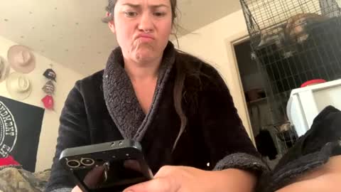 SummerPeach online show from January 21, 4:27 pm