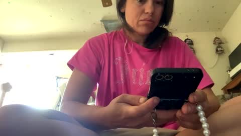 SummerPeach online show from January 28, 4:19 pm