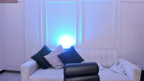 Maddison online show from February 1, 2:10 am