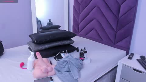 maddyjohnsonn online show from February 7, 3:55 am