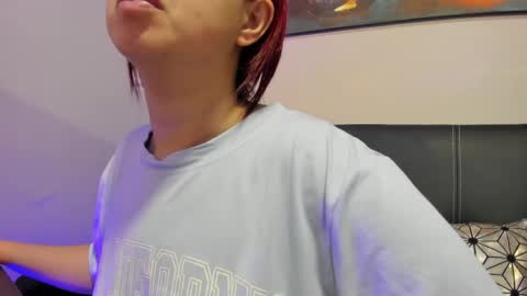 Madelaine  online show from April 18, 11:02 am