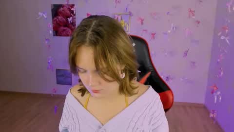 Madeline online show from November 10, 8:48 pm