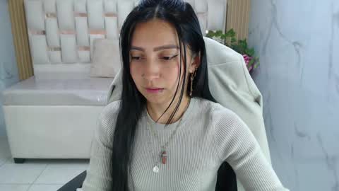 Madhison  online show from April 12, 3:53 am