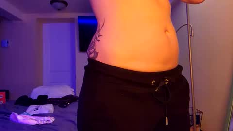 Madie Ray online show from February 16, 1:11 pm