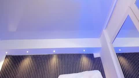 Madison Angel online show from November 20, 9:27 pm