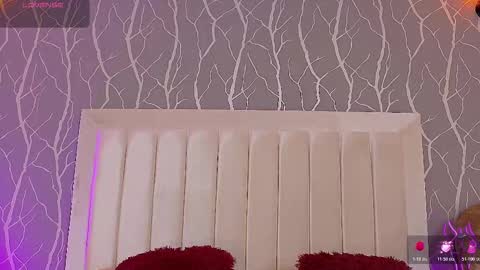    online show from November 29, 1:48 pm