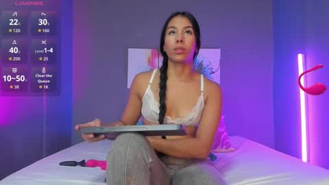 Madi online show from September 18, 5:33 pm