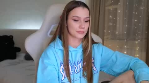 Snapshot of madissson chatting on March 4, 5:34 pm Madi Soon online show from March 4, 5:34 pm