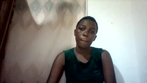 maevre_ online show from March 21, 9:47 am