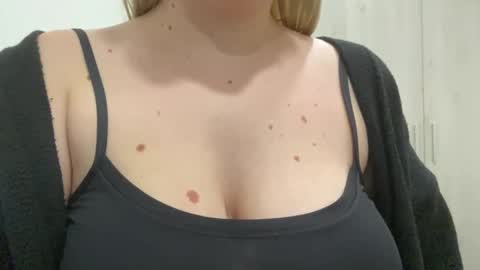 Molly online show from May 2, 9:18 pm